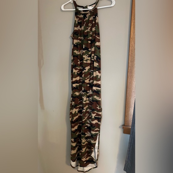 Camouflage Maxi Dress - Picture 1 of 11